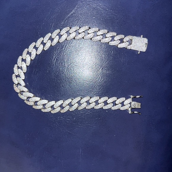 Silver and moissanite Cuban link bracelet - Picture 2 of 2